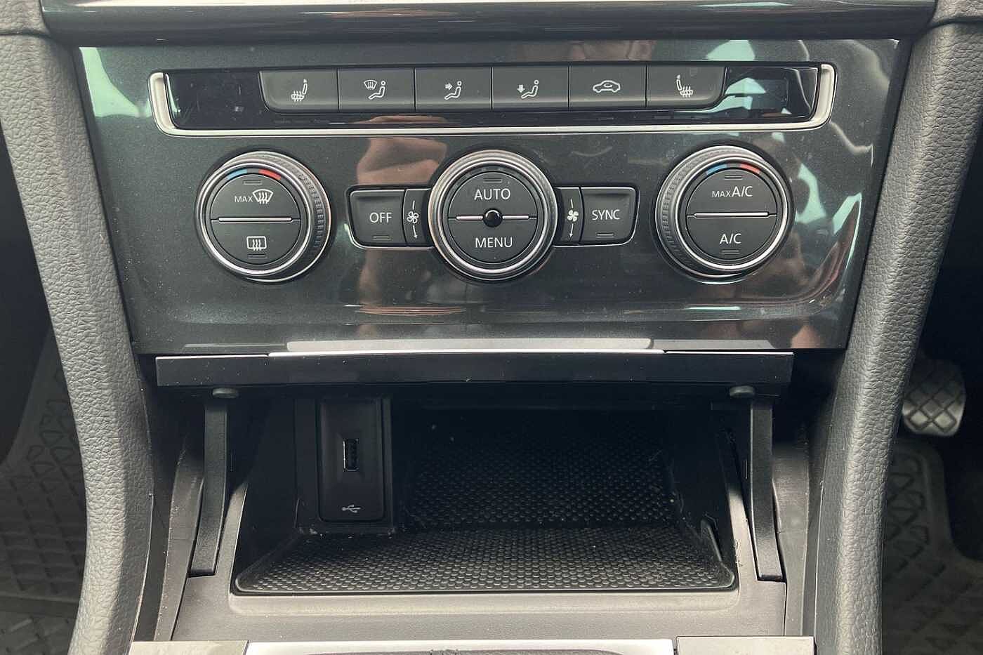 Volkswagen Golf Estate