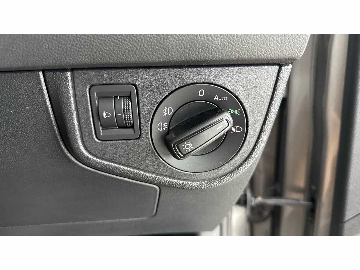 Volkswagen Polo Match 1.0 TSI 95PS 5-speed Manual 5 Door