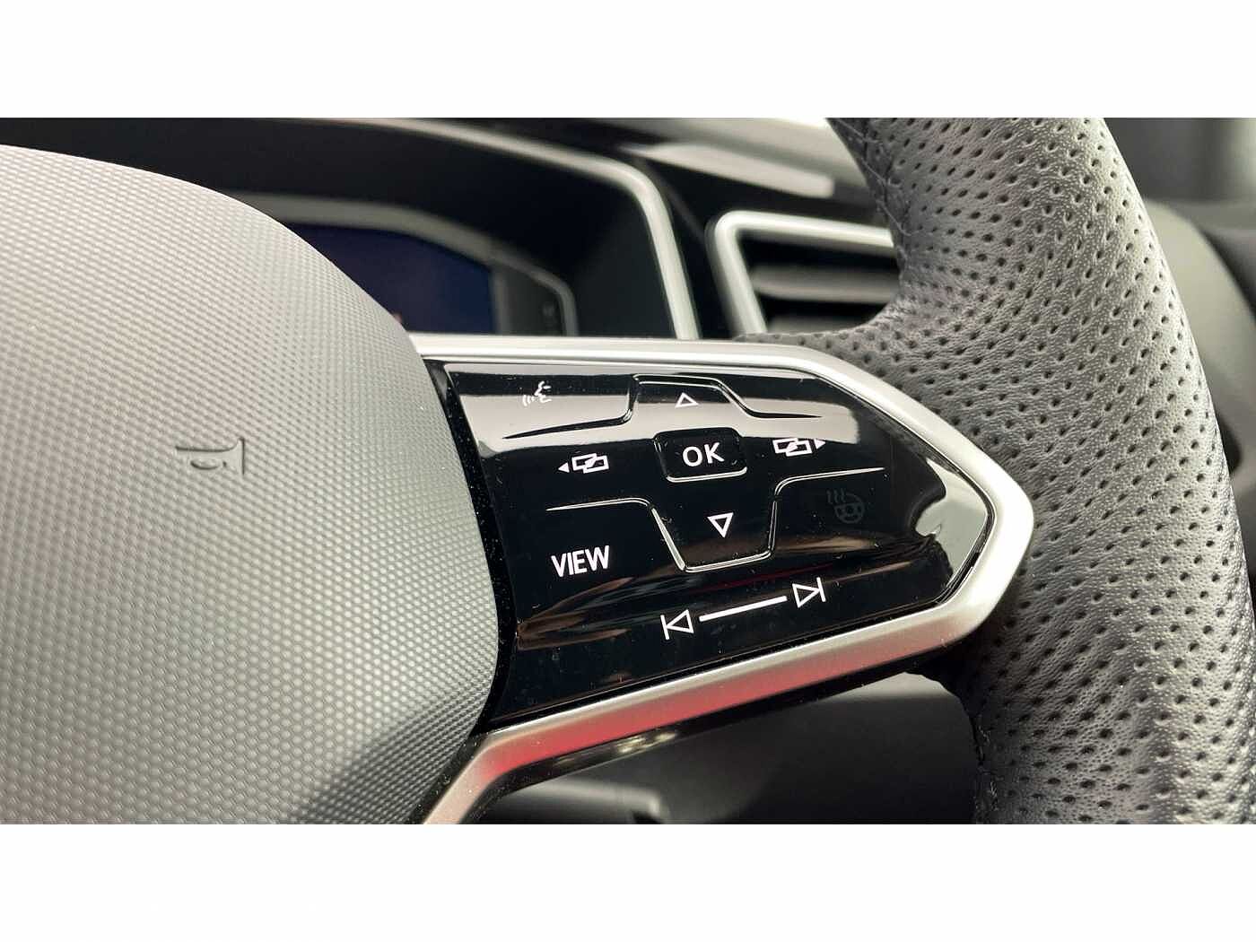 Volkswagen T-ROC 2.0TDI (150ps) R-Line EVO DSG