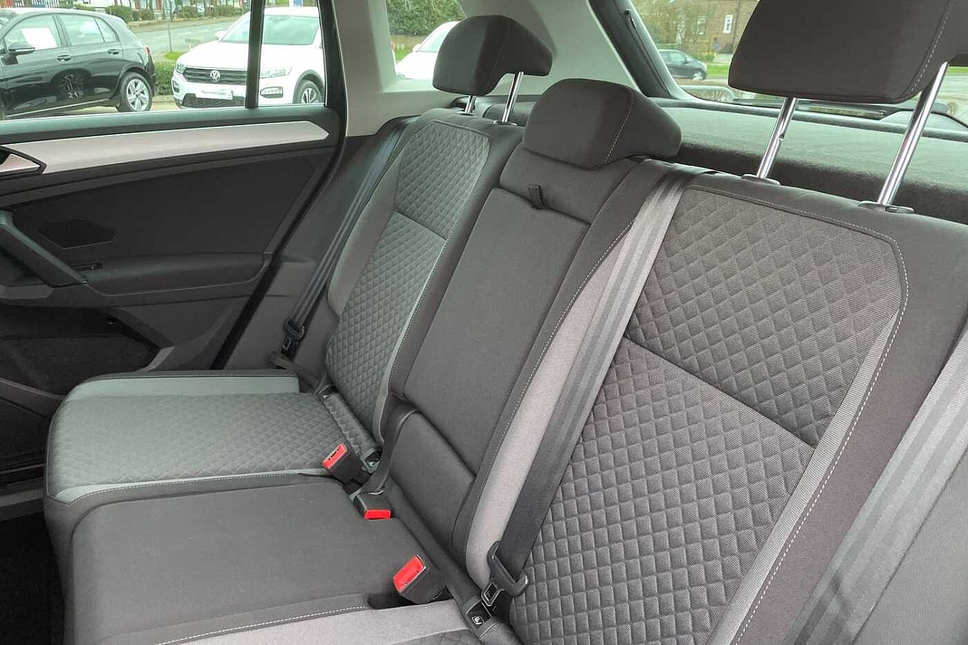 Volkswagen Tiguan 5Dr 2.0 TDI (150ps) Match SCR DSG