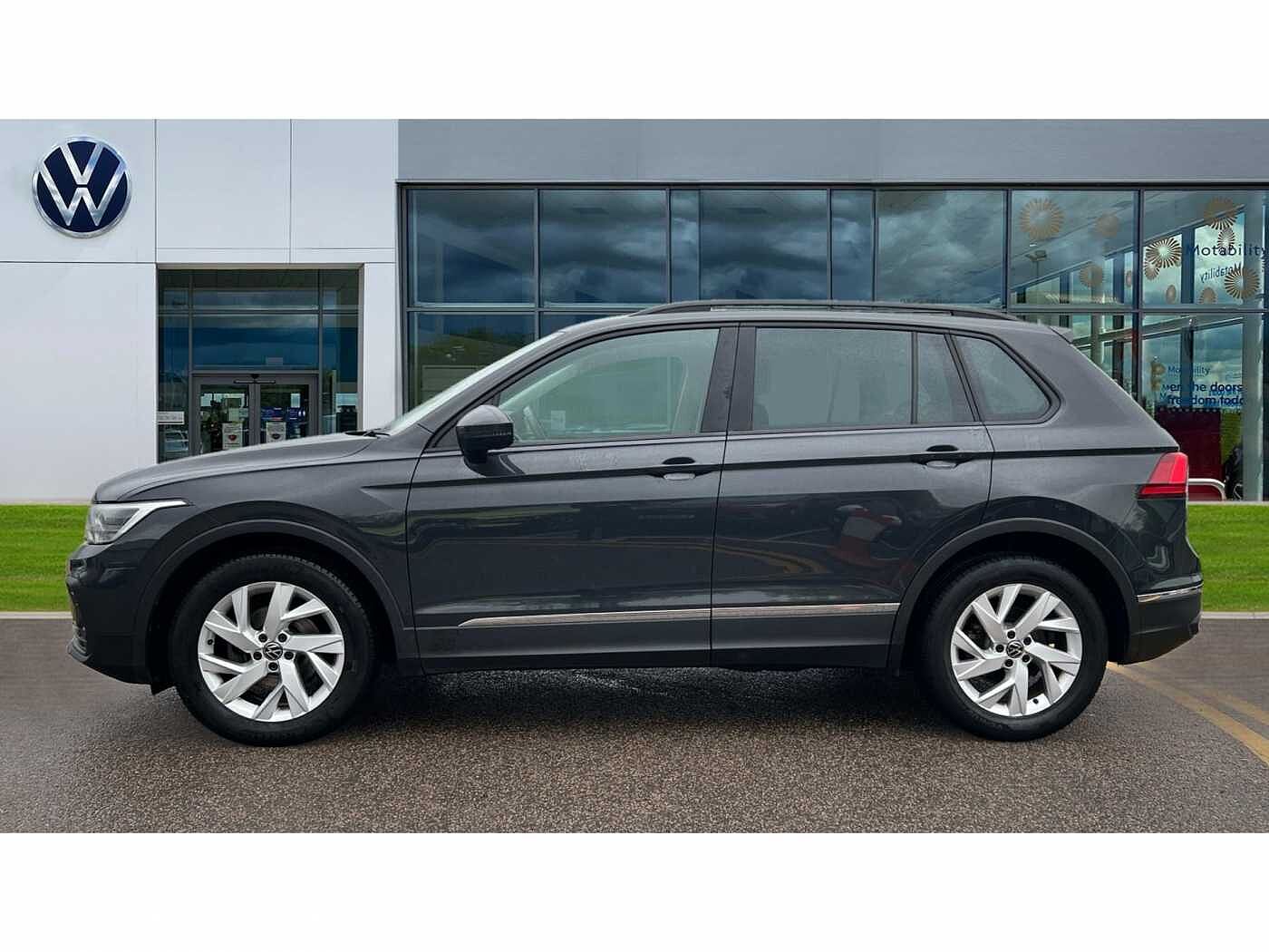 Volkswagen Tiguan 1.5 TSI (150ps) Life EVO DSG 5 door