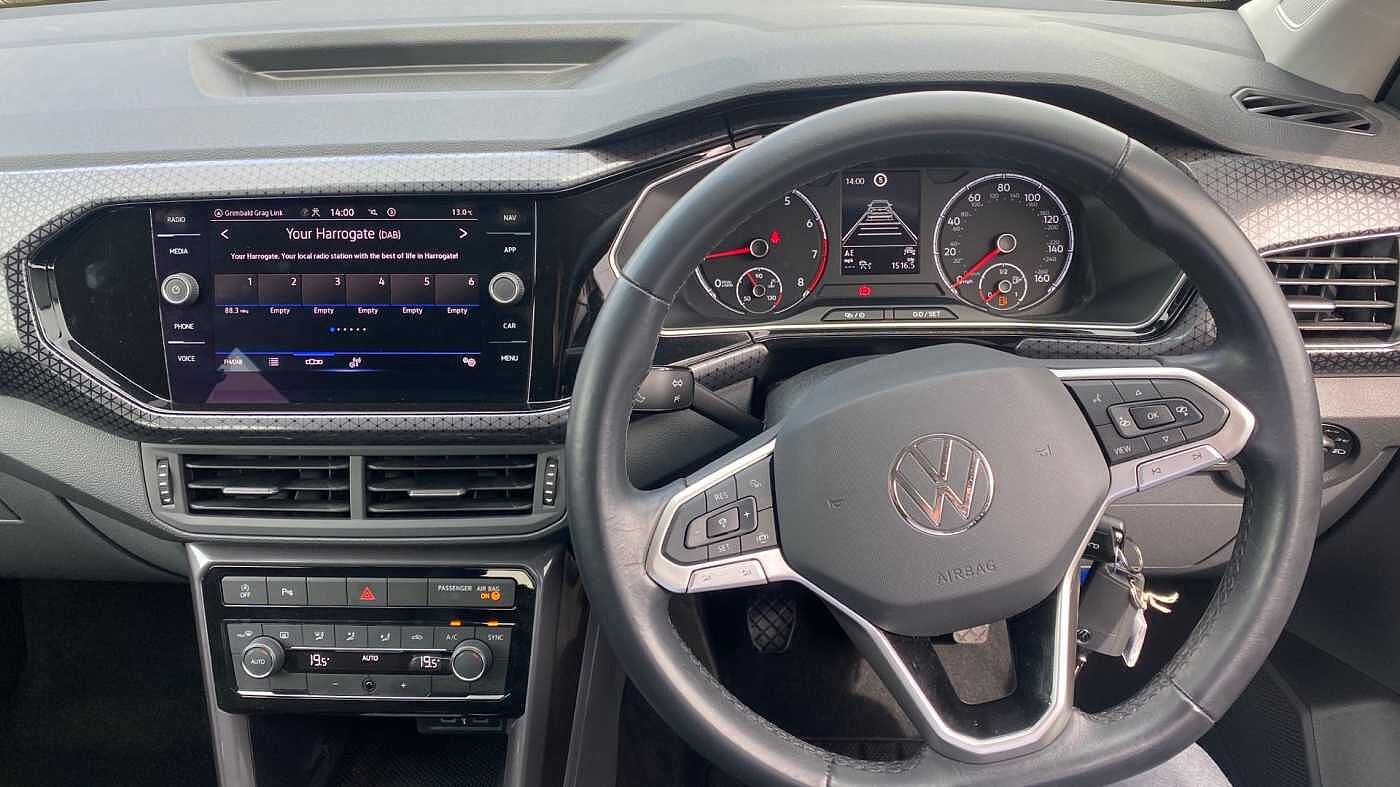 Volkswagen T-Cross 1.0 TSI (110ps) SEL Hatchback